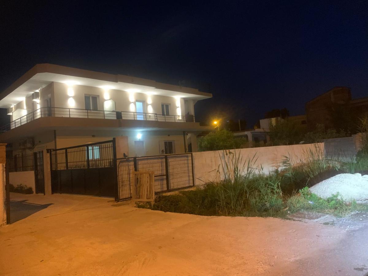 Villa Hysesani Vlorë 外观 照片